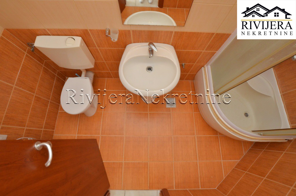 Piso en Herceg-Novi, Montenegro, 64 m² - imagen 14