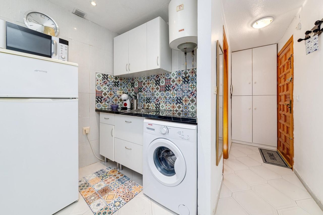 Estudio en Torrevieja, España, 25 m² - imagen 9