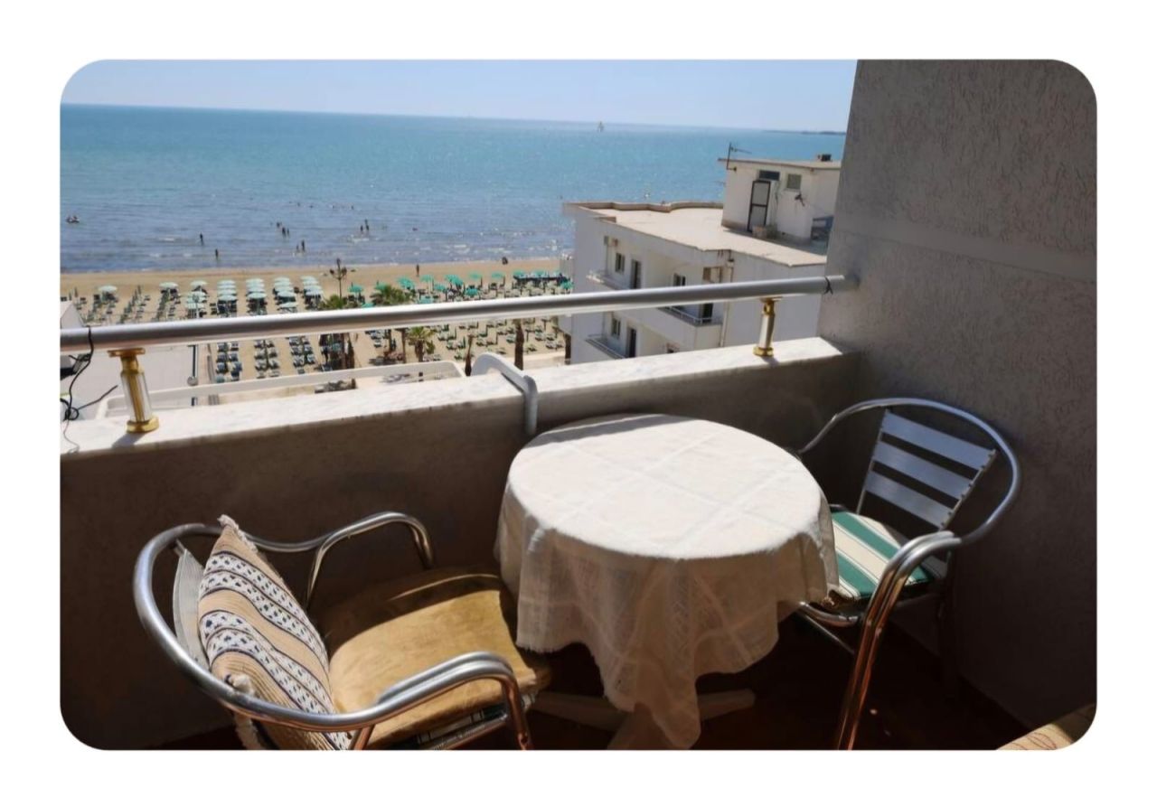 Piso en Durres, Albania, 65 m² - imagen 1