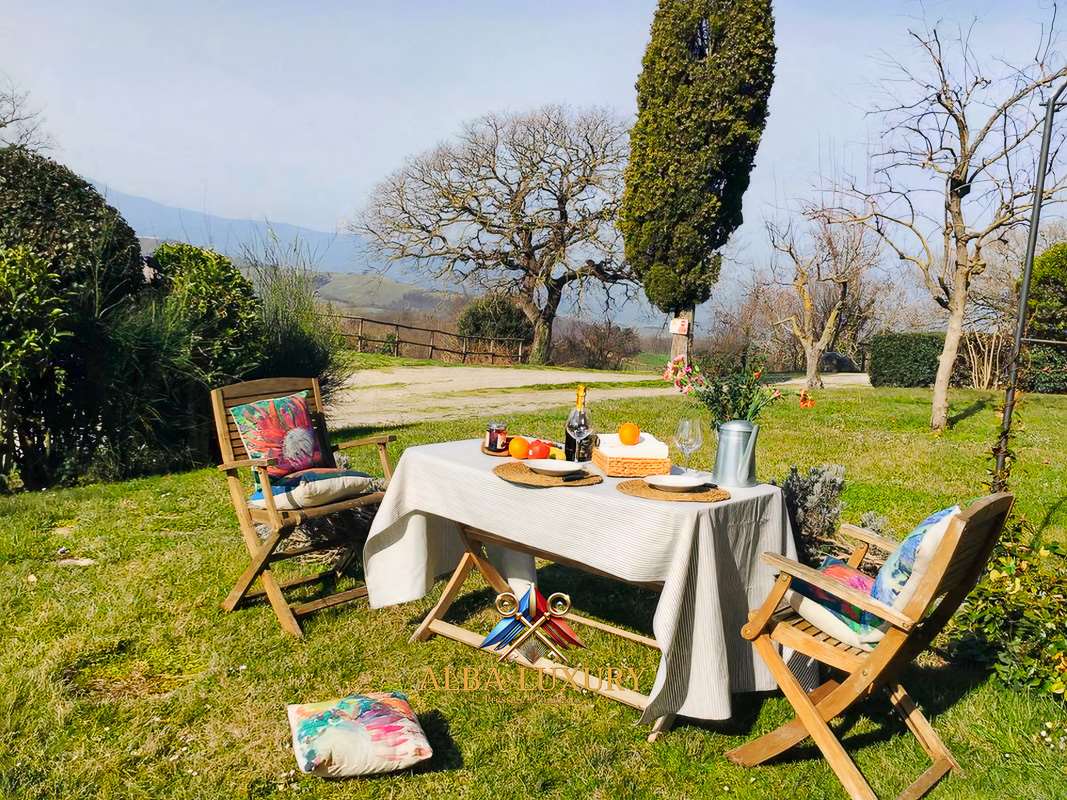 Villa in Sarteano, Italy, 400 m² - picture 18