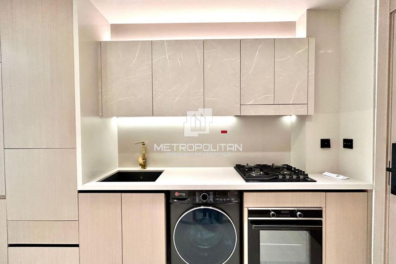 Apartment in Dubai, UAE, 46 m² - picture 7