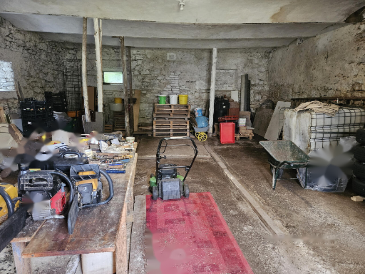 Granja en Idria, Eslovenia, 71 786 m² - imagen 2