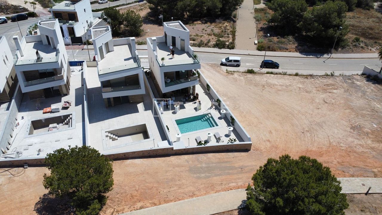 Villa à Pilar de la Horadada, Espagne, 127 m² - image 5