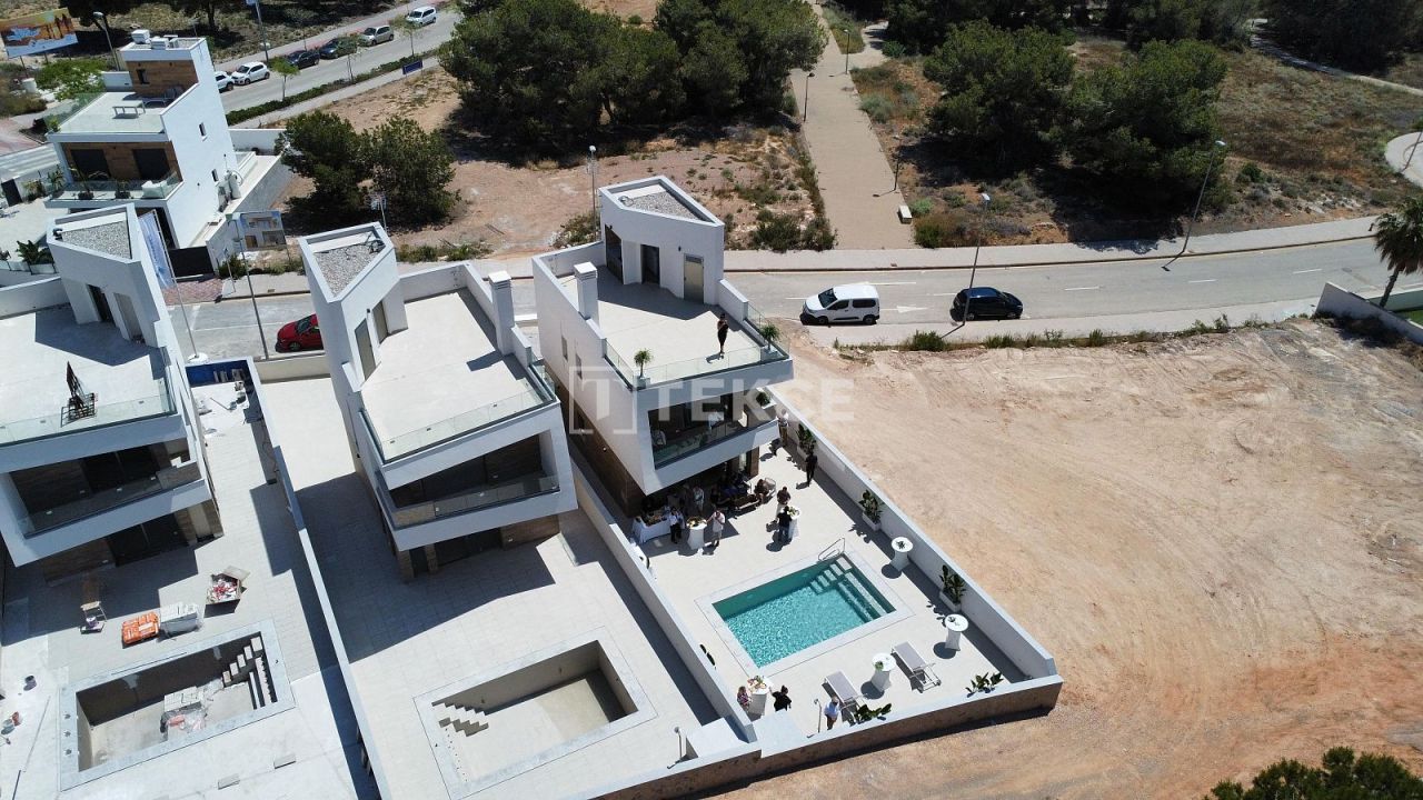 Villa à Pilar de la Horadada, Espagne, 127 m² - image 10