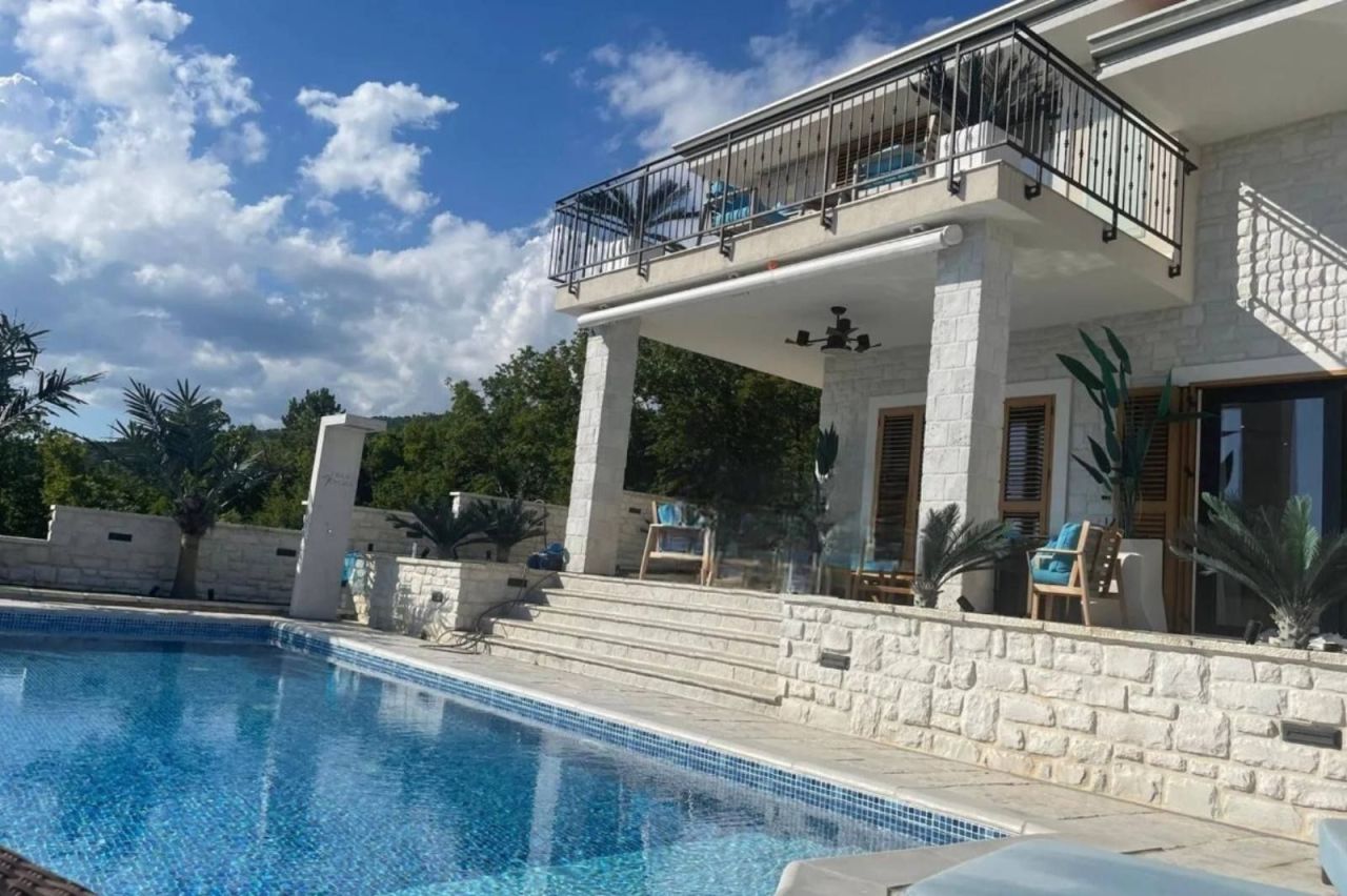 Villa a Cirquenizza, Croazia, 400 m² - foto 4