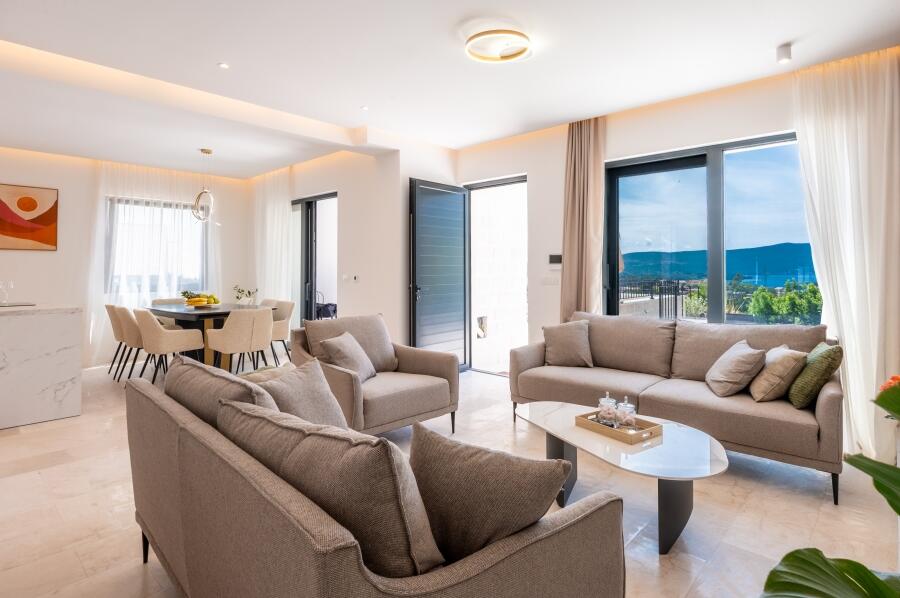 Casa a Tivat, Montenegro, 250 m² - foto 12