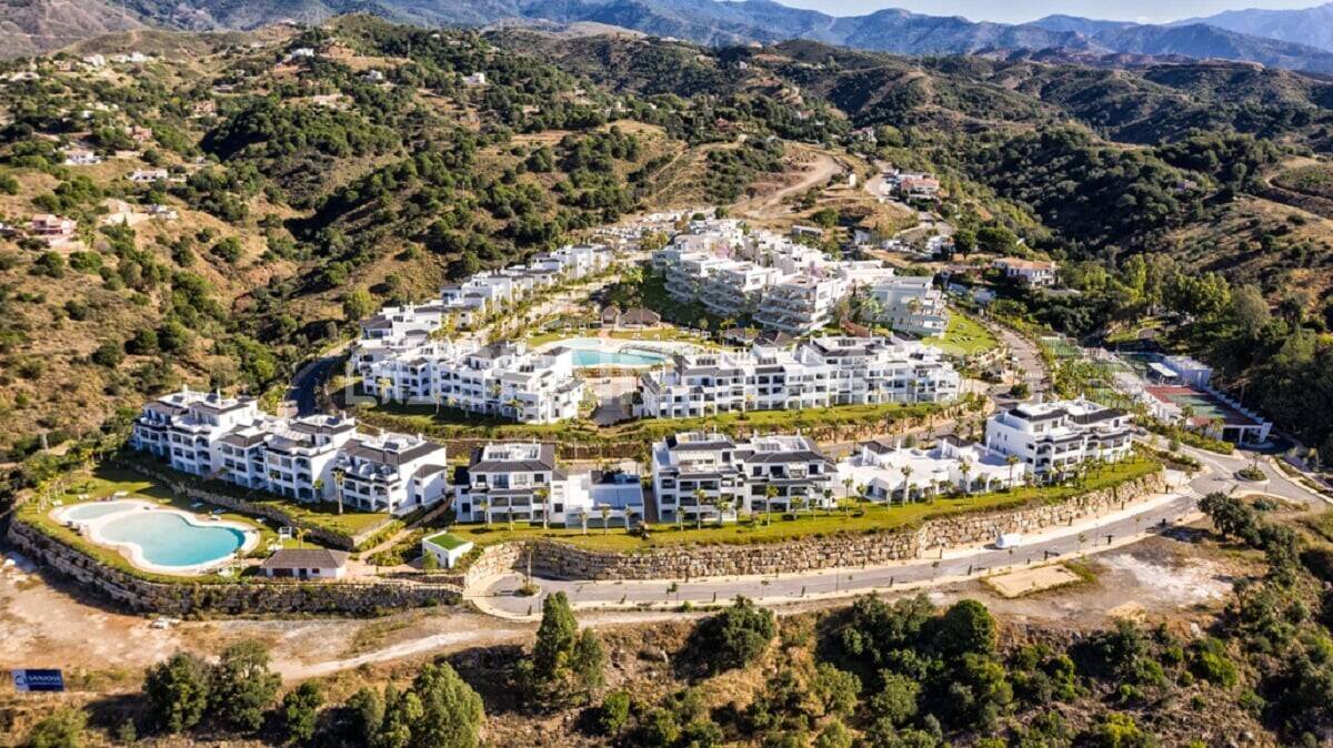 Apartment in Estepona, Spain, 198 m² - picture 17