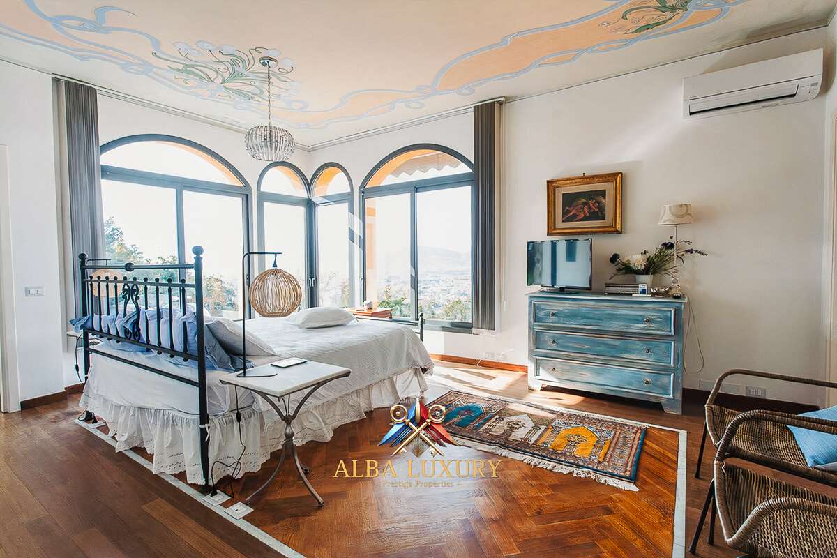 Villa in Castelnuovo Magra, Italien, 490 m² - Foto 14