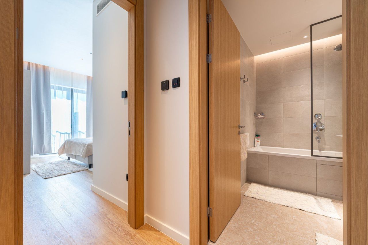 Apartamento en Tivat, Montenegro, 89 m² - imagen 9