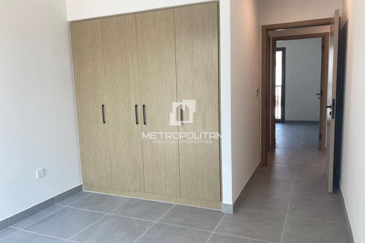 Casa adosada en Dubái, EAU, 185 m² - imagen 4