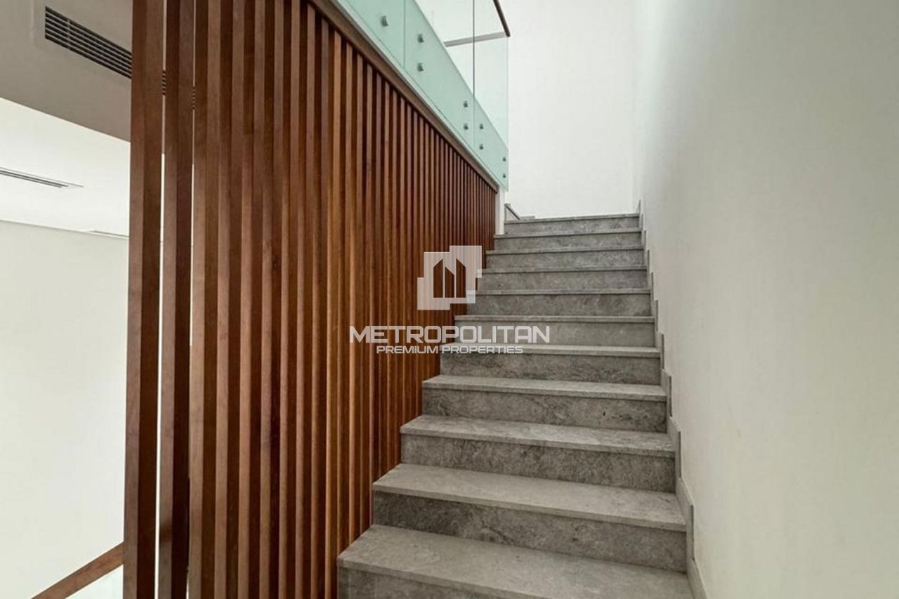 Townhouse in Dubai, UAE, 297 m² - picture 5