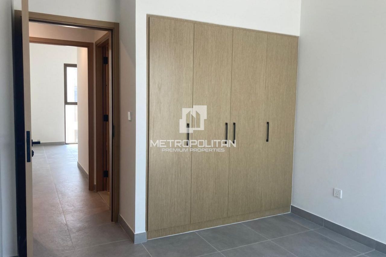 Casa adosada en Dubái, EAU, 185 m² - imagen 7