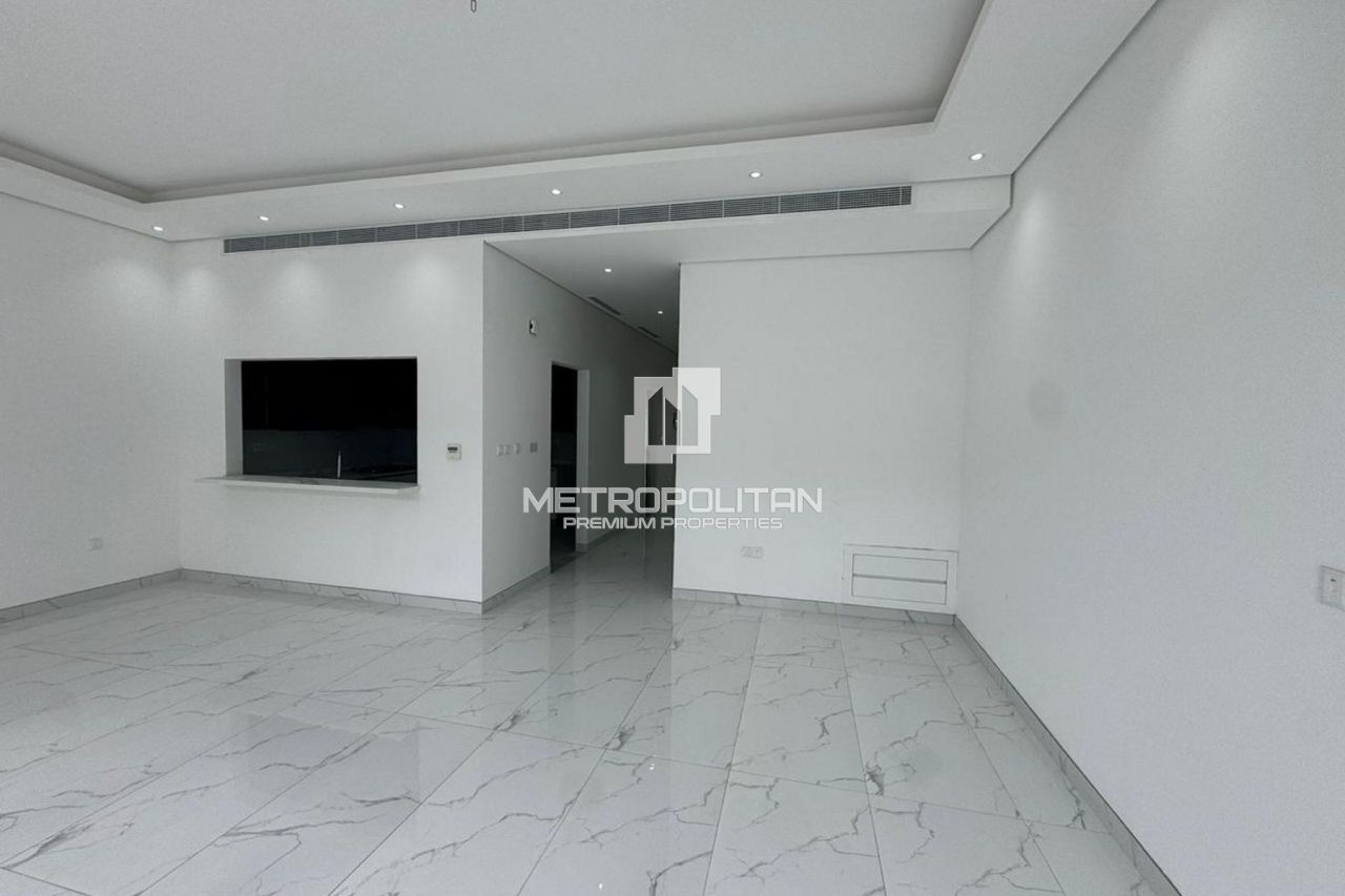 Townhouse in Dubai, UAE, 297 m² - picture 9