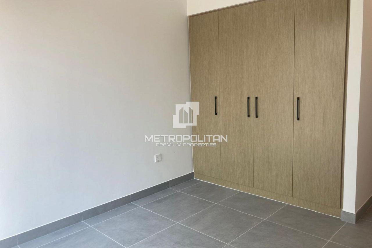 Casa adosada en Dubái, EAU, 185 m² - imagen 9