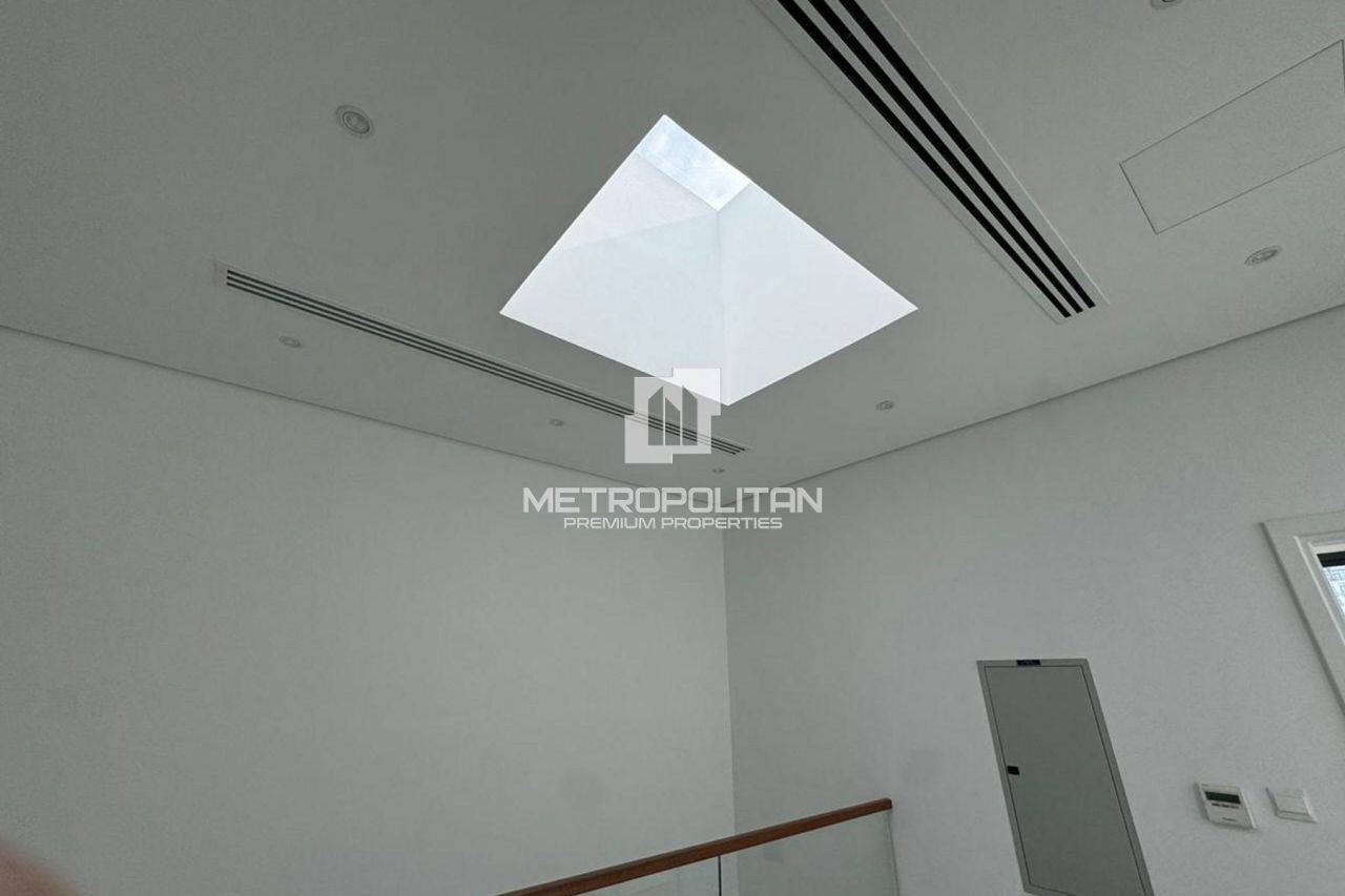 Townhouse in Dubai, UAE, 297 m² - picture 14