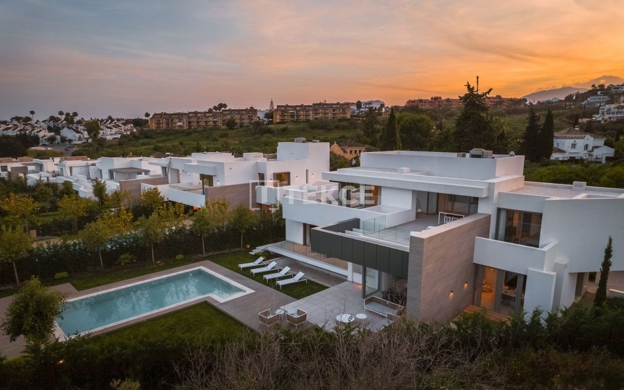 Villa a Estepona, Spagna, 626 m² - foto 15