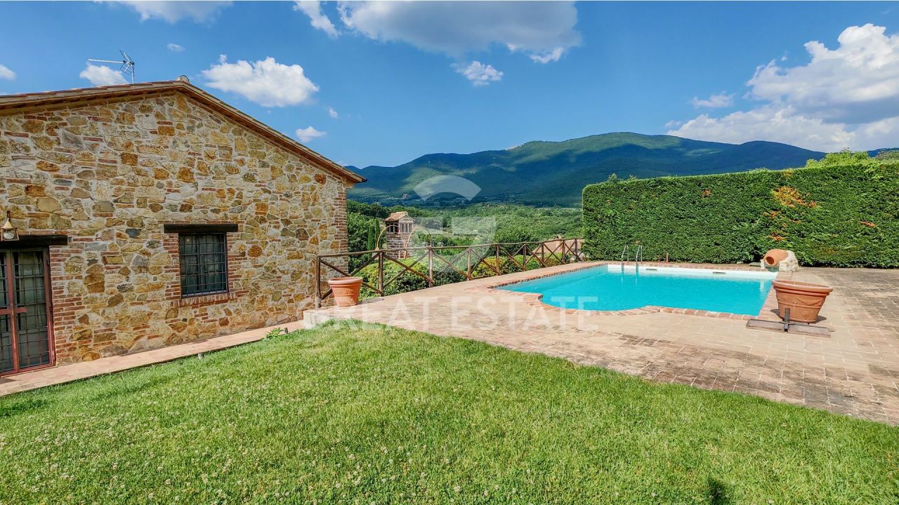 Casa a Montecchio, Italia, 242.55 m² - foto 1