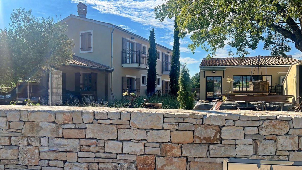 Villa in Svetvincenat, Kroatien, 235 m² - Foto 1