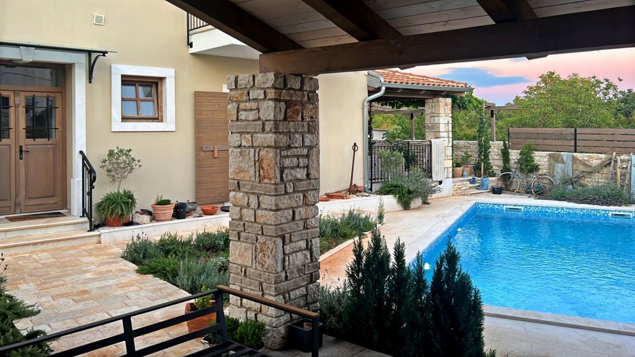Villa en Svetvincenat, Croacia, 235 m² - imagen 2
