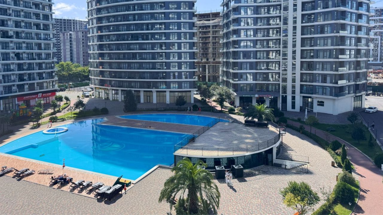 Flat in Batumi, Georgia, 55.7 m² - picture 11