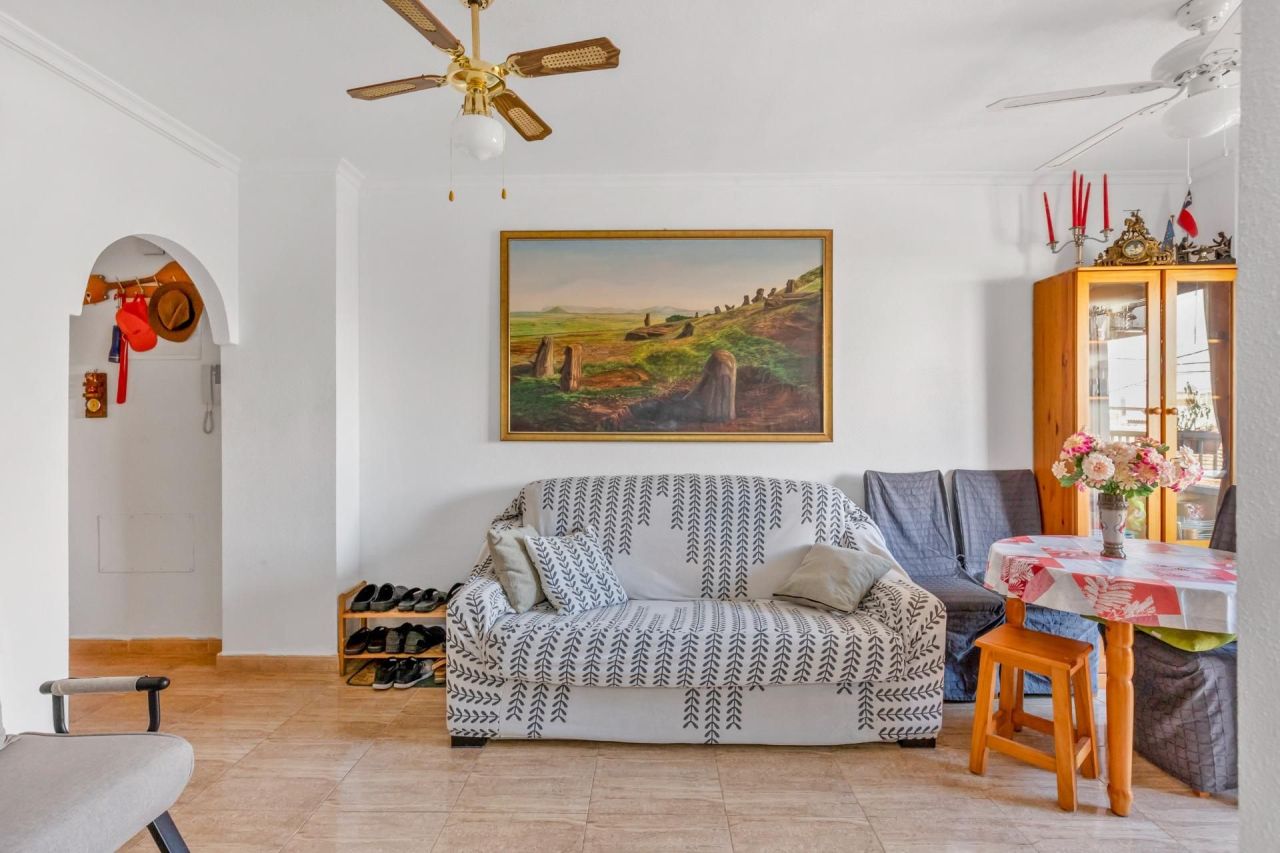 Flat in Torrevieja, Spain, 72 m² - picture 5