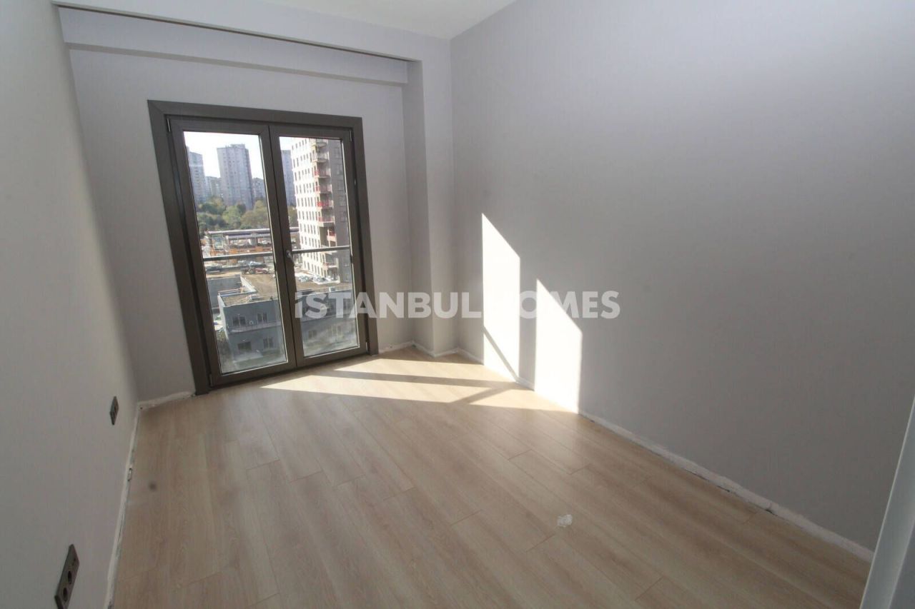 Apartment in Istanbul, Turkey, 200 m² - picture 9