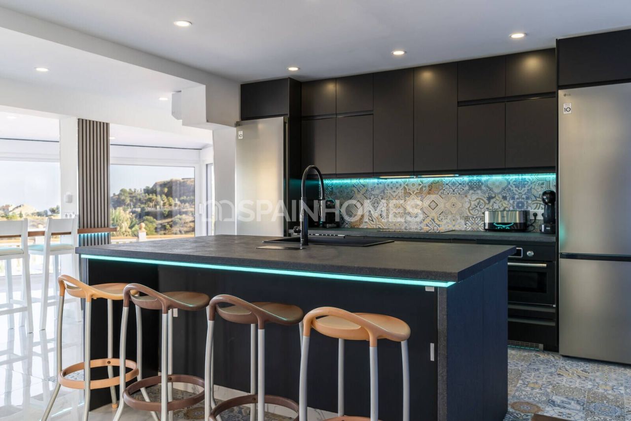 Villa in Benalmadena, Spanien, 350 m² - Foto 10