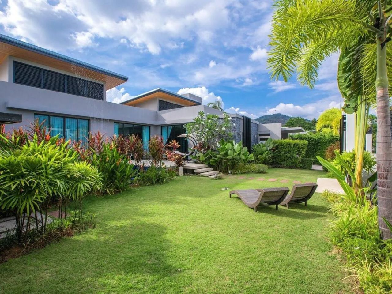Villa in Phuket, Thailand, 388 m² - picture 1