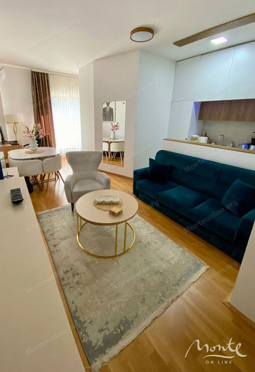 Appartement à Podgorica, Monténégro, 35 m² - image 1