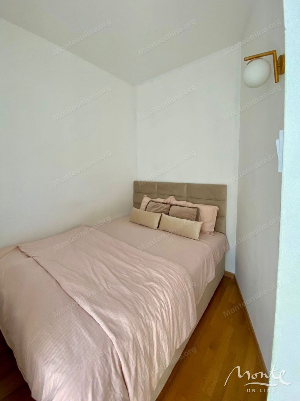 Apartment in Podgorica, Montenegro, 35 m² - picture 8