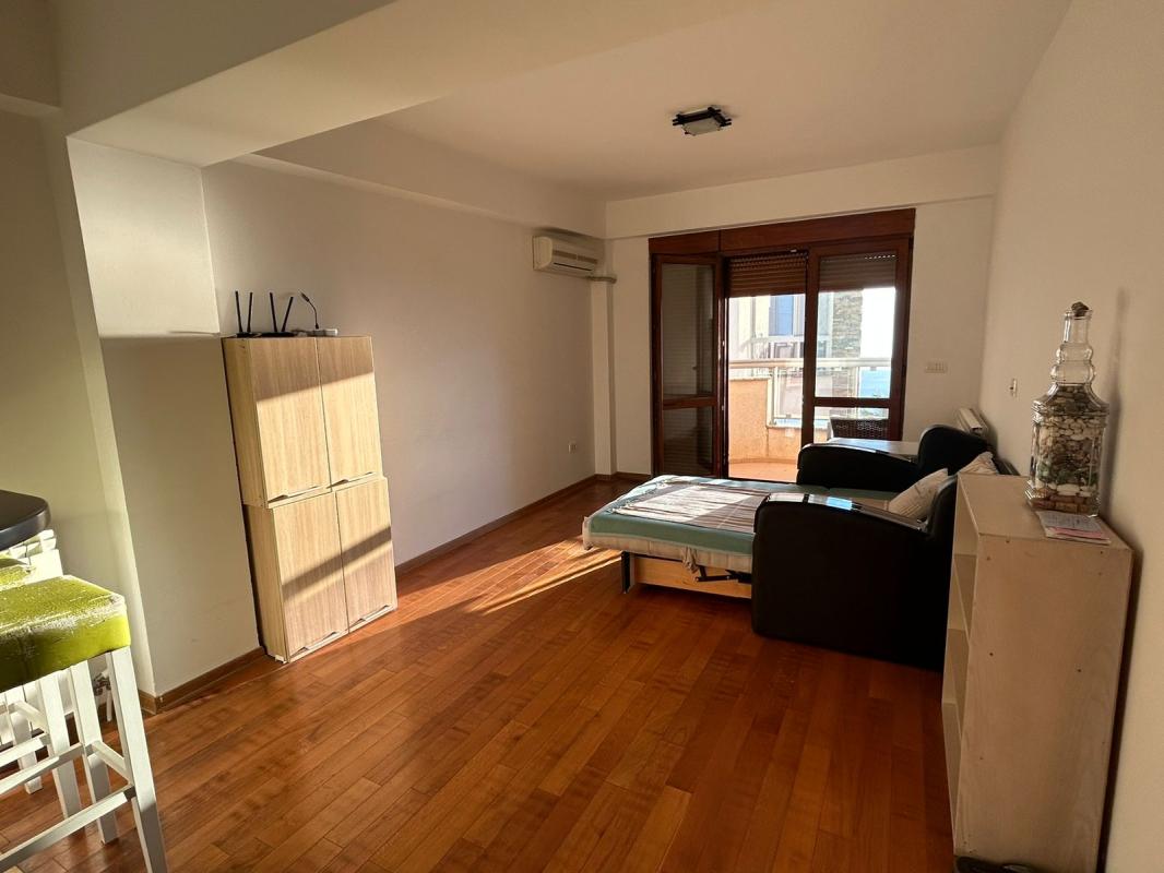 Flat in Dobra Voda, Montenegro, 82 m² - picture 1