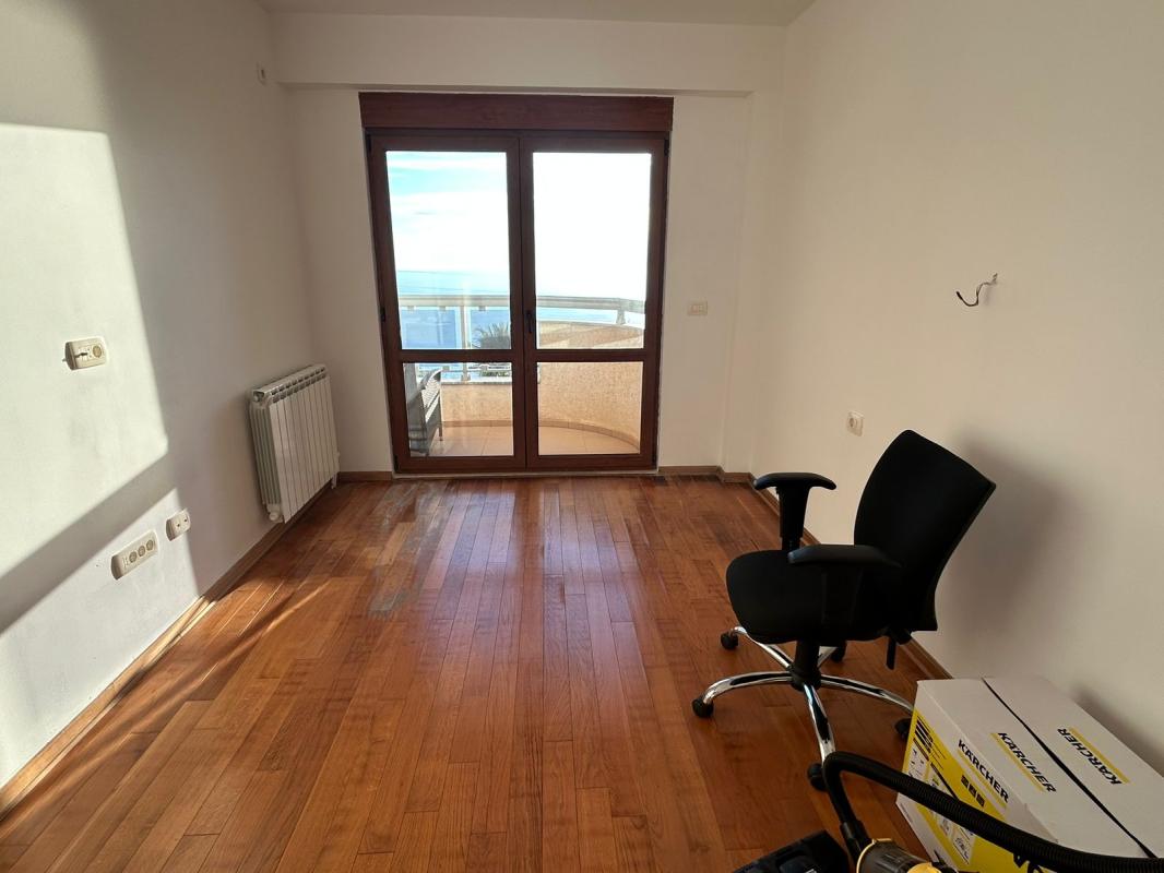 Flat in Dobra Voda, Montenegro, 82 m² - picture 9