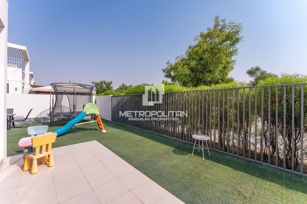 Villa in Dubai, VAE, 396 m² - Foto 1