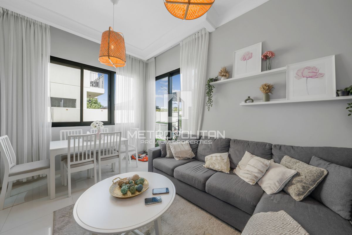 Townhouse a Dubai, EAU, 166 m² - foto 2