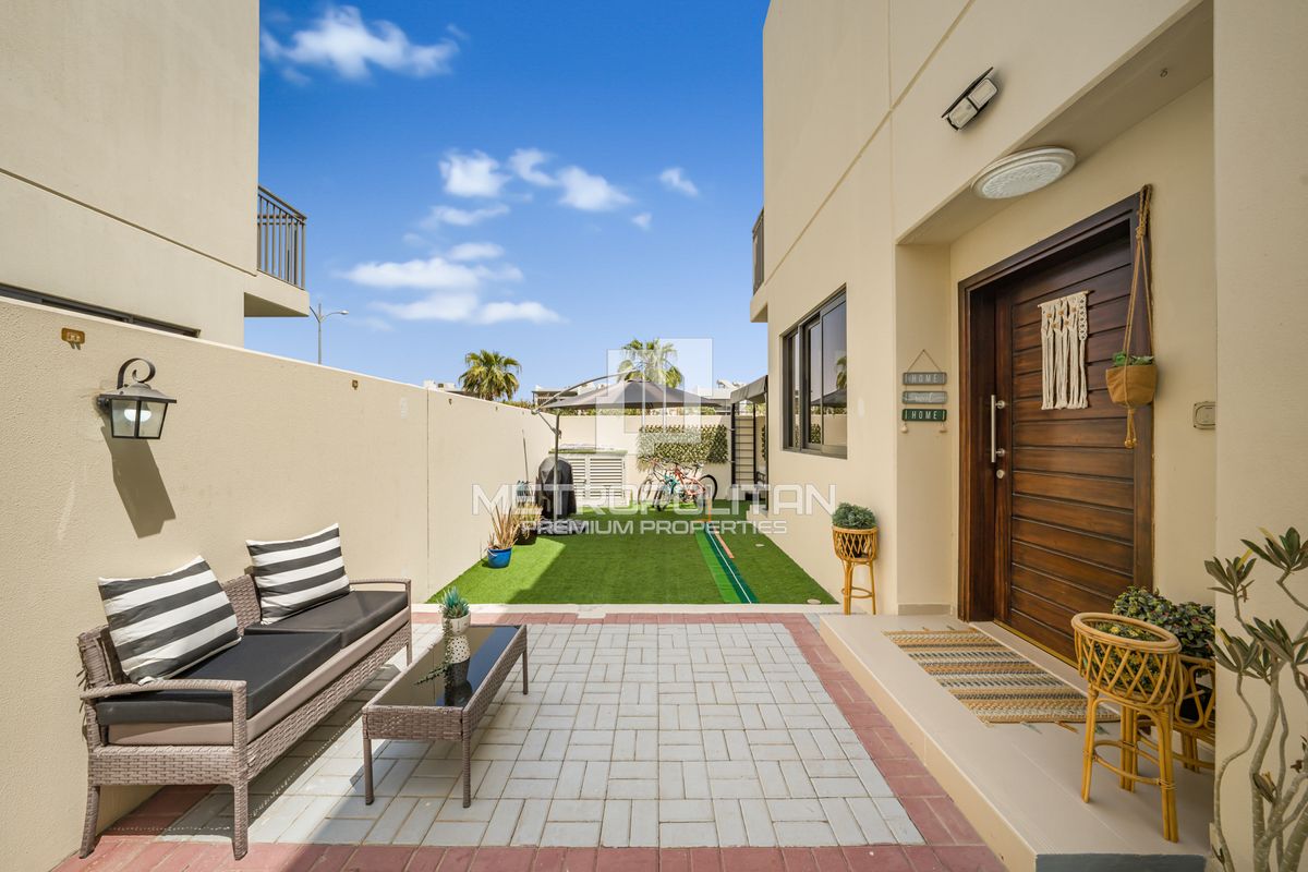 Townhouse a Dubai, EAU, 166 m² - foto 6