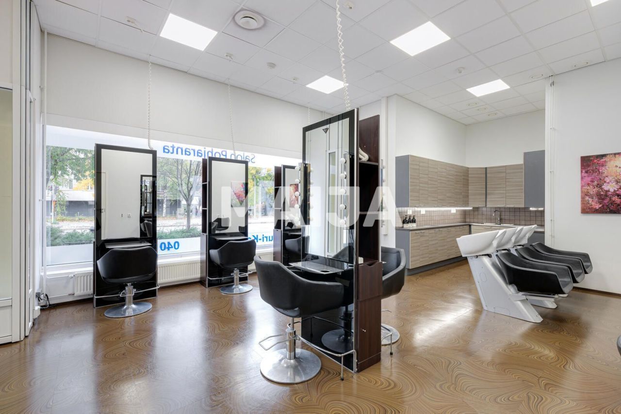 Bureau à Vantaa, Finlande, 87.5 m² - image 1