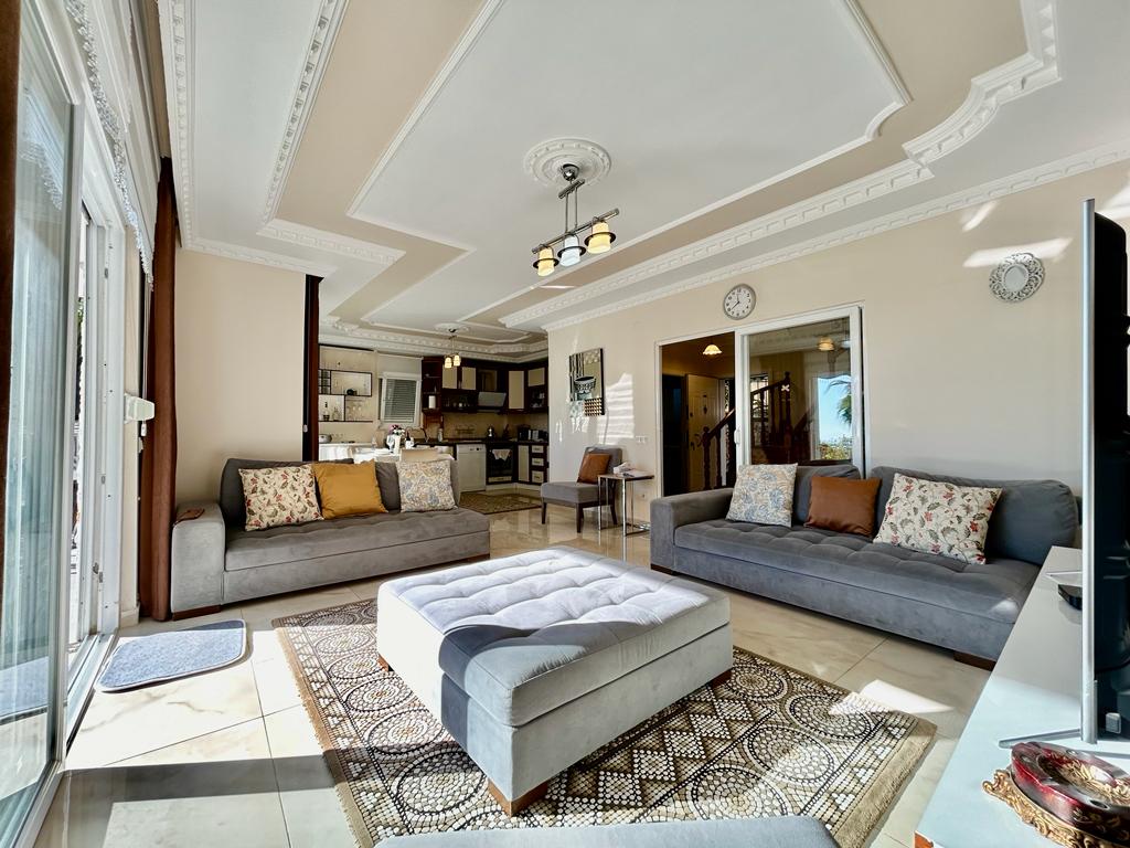 Villa in Alanya, Türkei, 405 m² - Foto 2