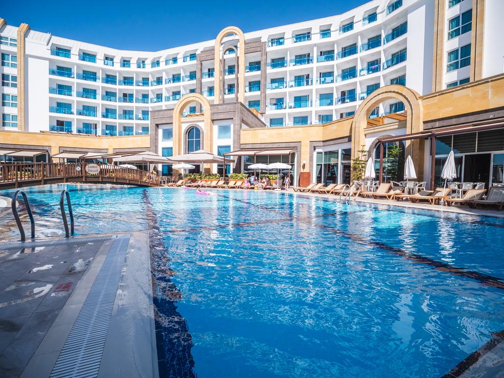 Hôtel à Alanya, Turquie, 14 825 m² - image 1