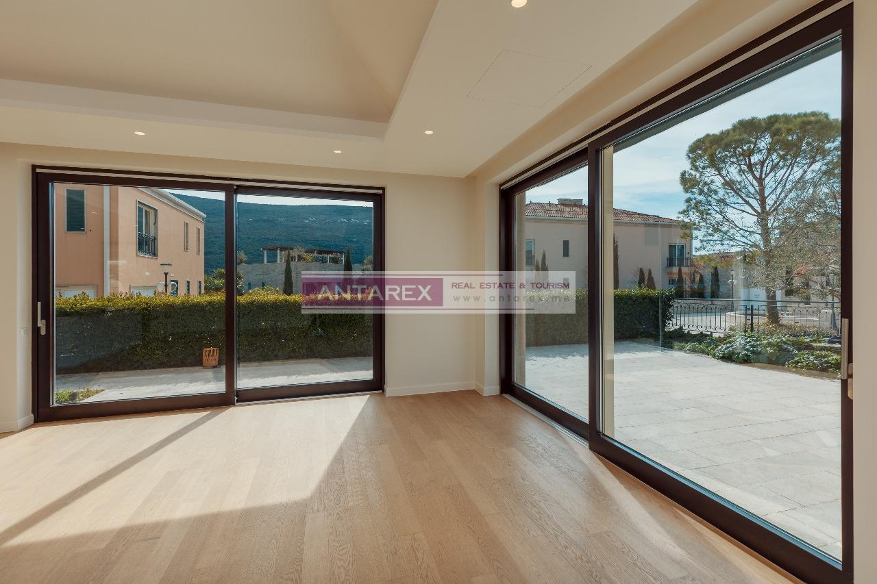 Villa à Kumbor, Monténégro, 287 m² - image 5