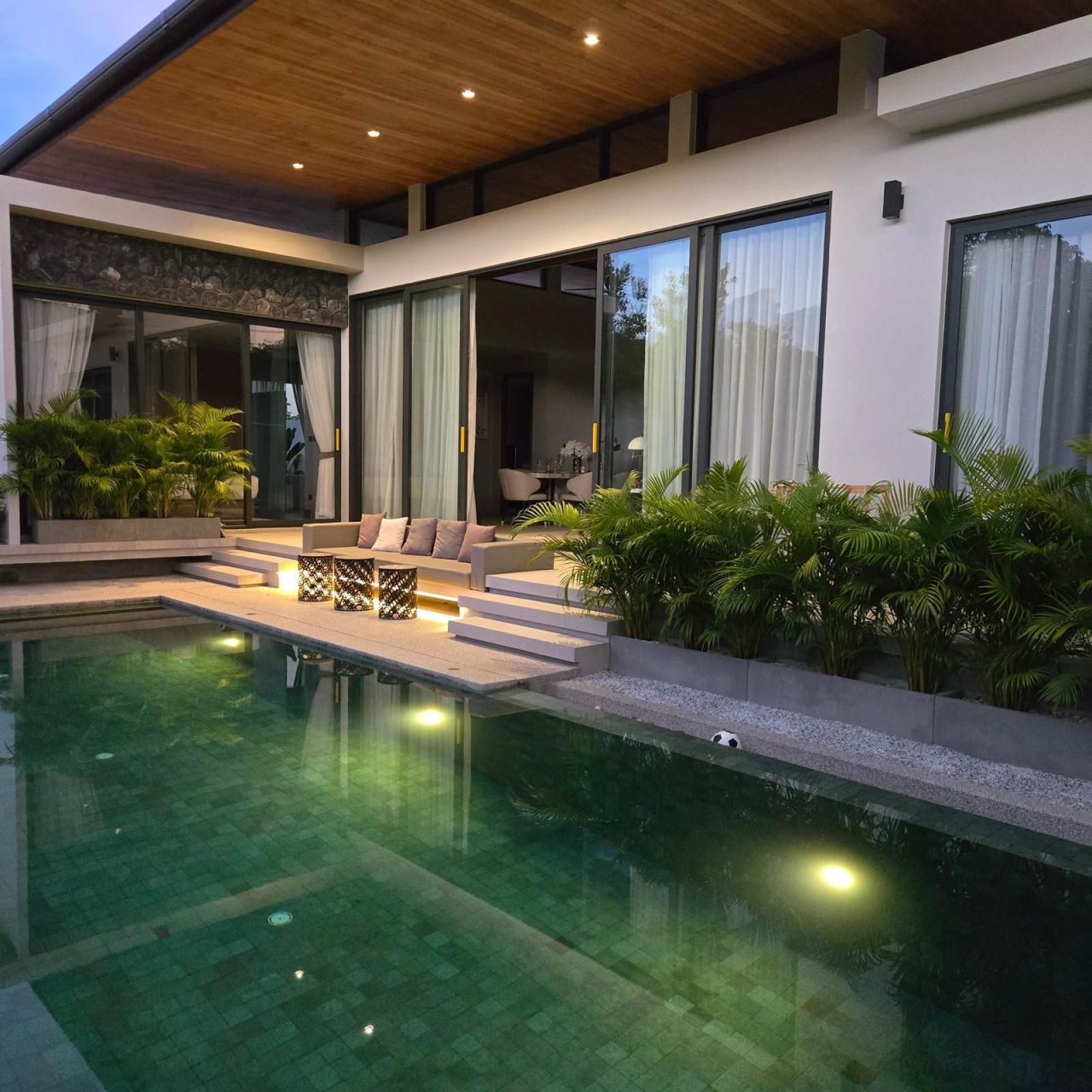 Villa à Phuket, Thaïlande, 288 m² - image 1