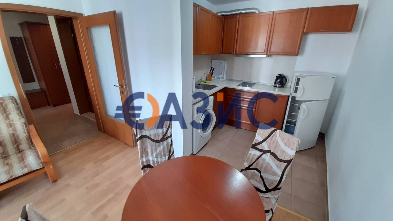 Apartment in Sveti Vlas, Bulgaria, 68 m² - picture 8