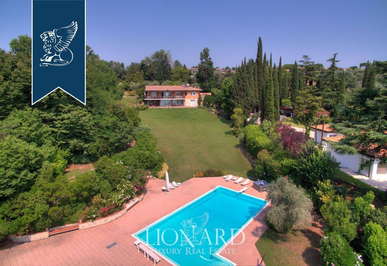 Villa a Manerba del Garda, Italia, 750 m² - foto 3