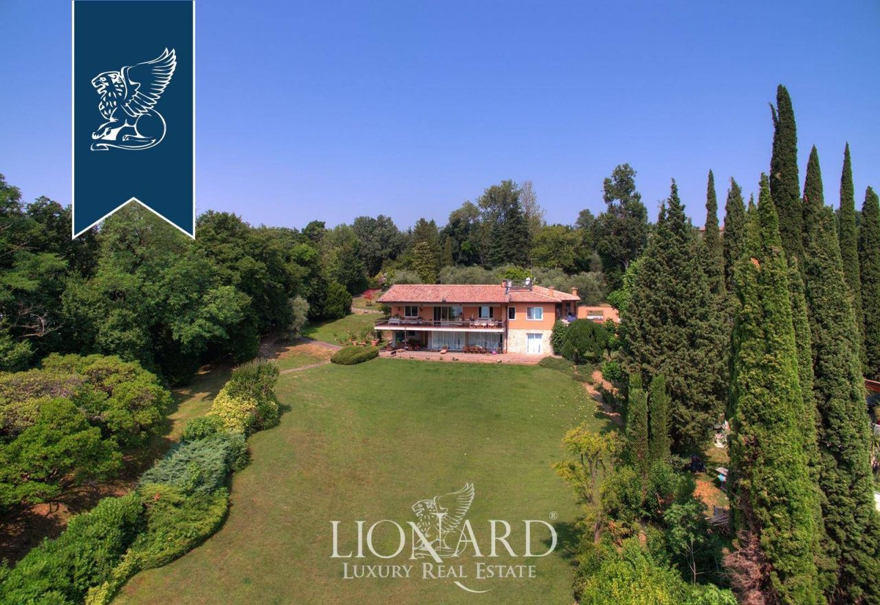 Villa a Manerba del Garda, Italia, 750 m² - foto 4