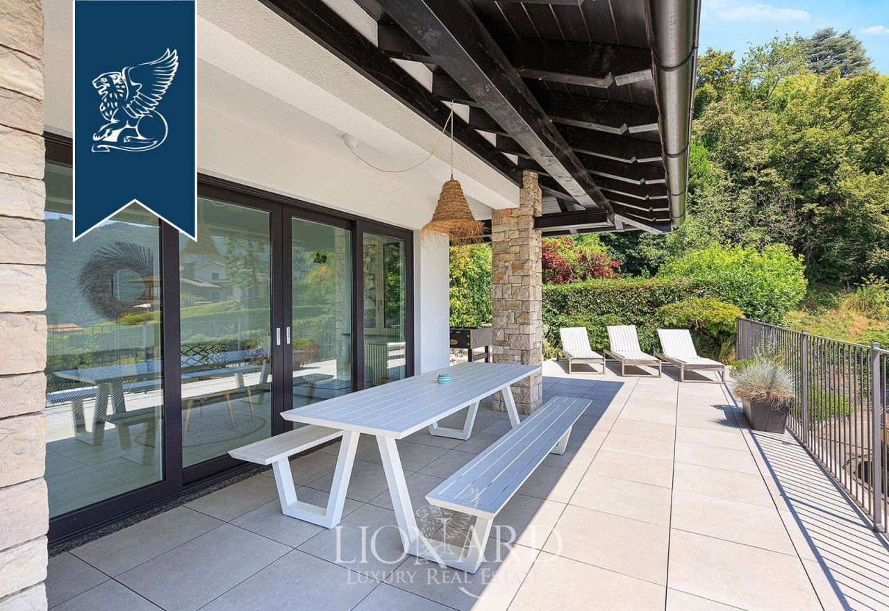 Villa in Cernobbio, Italy, 298 m² - picture 5