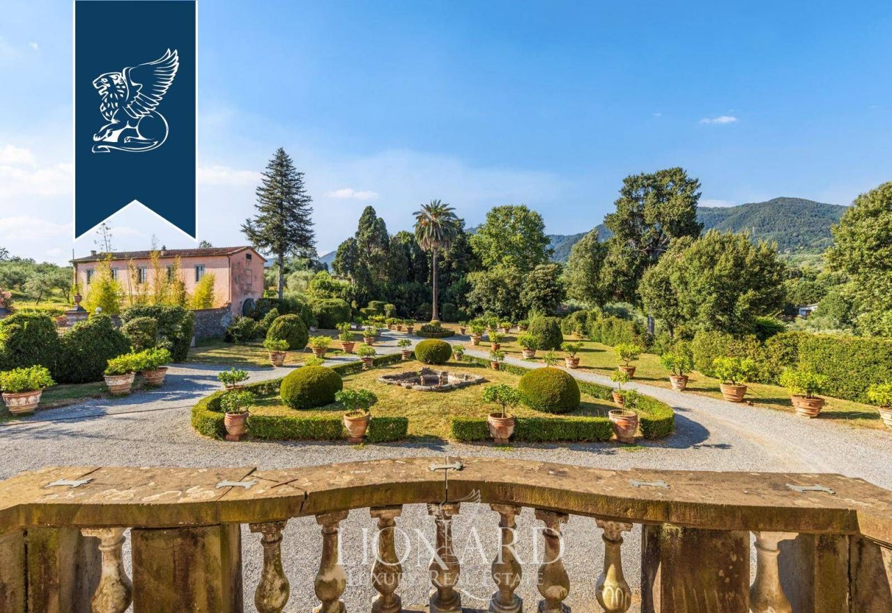 Villa a Capannori, Italia, 3 200 m² - foto 12