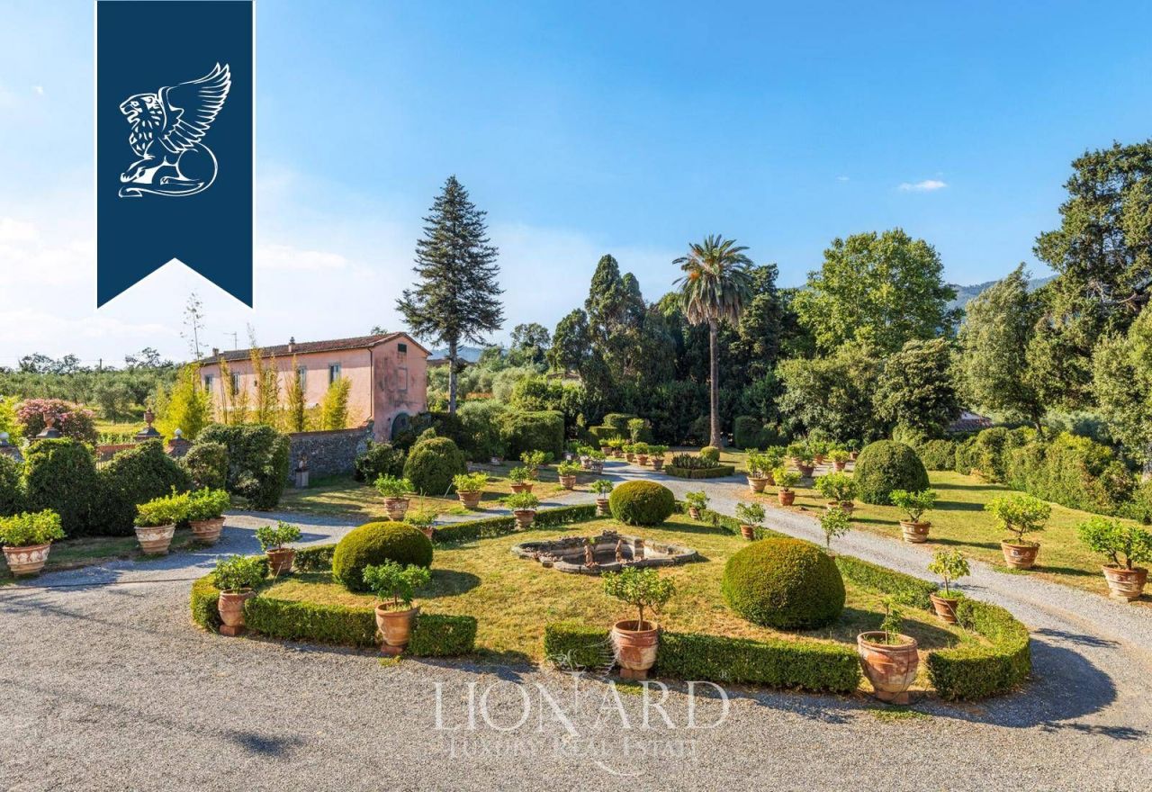 Villa a Capannori, Italia, 3 200 m² - foto 13