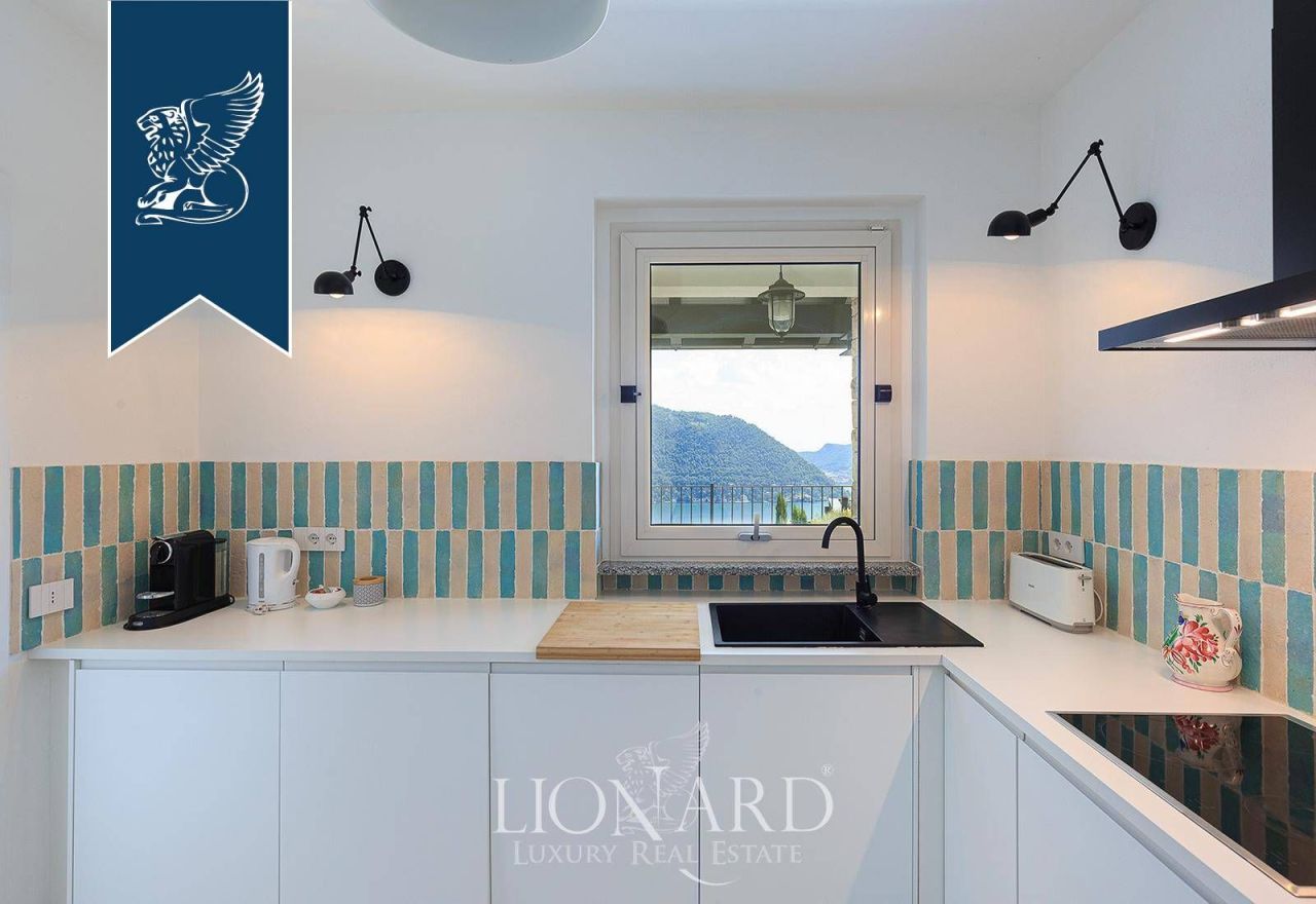 Villa in Cernobbio, Italy, 298 m² - picture 19