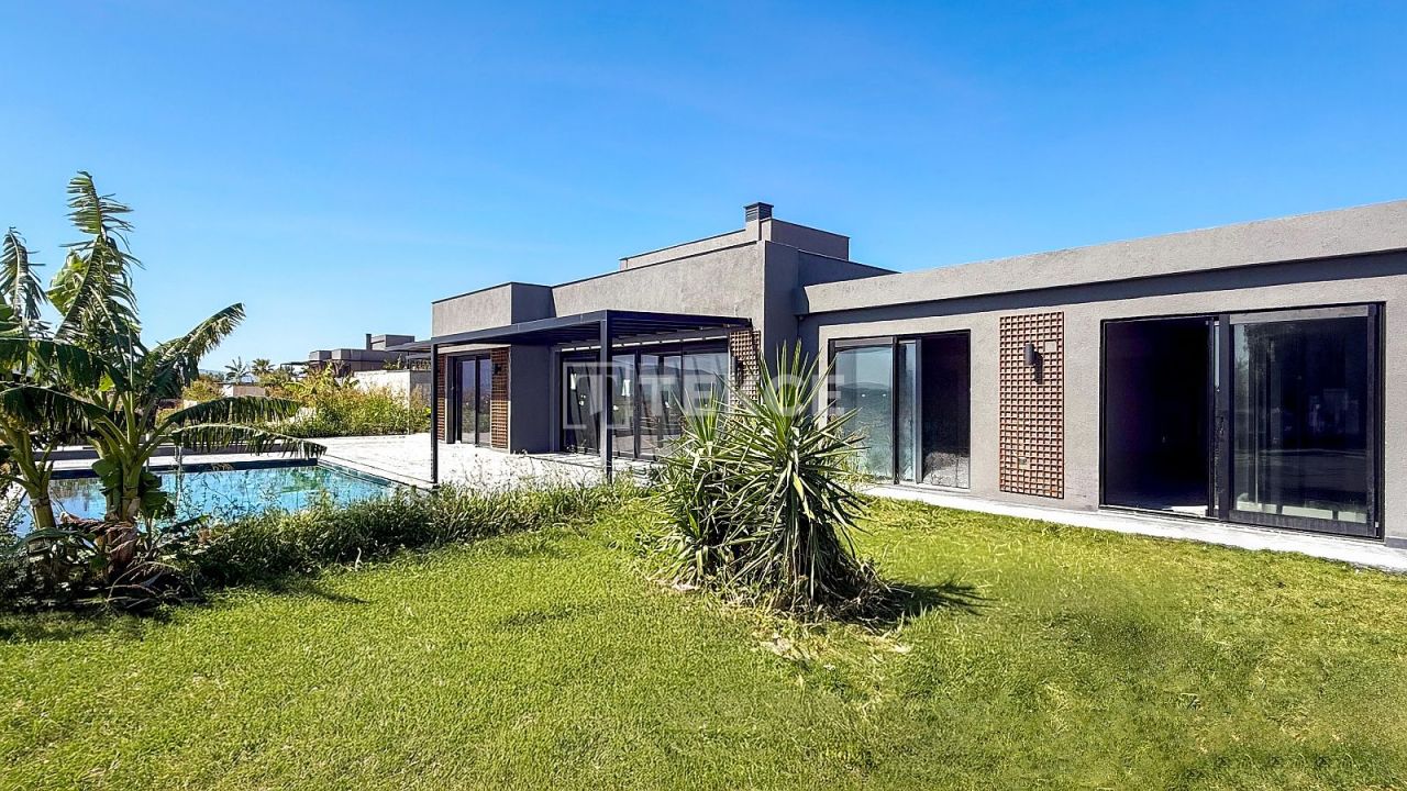 Villa Urla, Turchia, 350 m² - foto 1