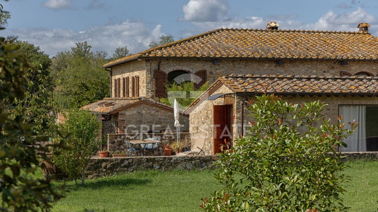 Haus in Castelnuovo, Italien, 987.6 m² - Foto 3