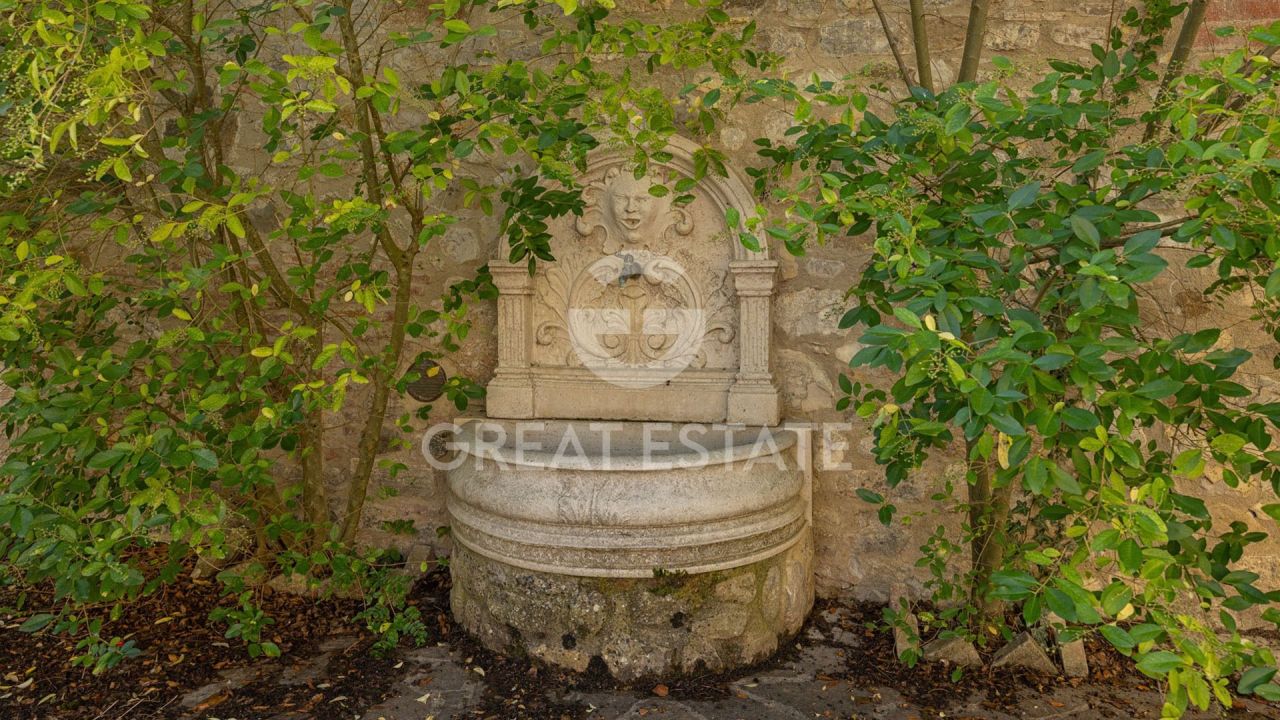 Haus in Castelnuovo, Italien, 987.6 m² - Foto 6